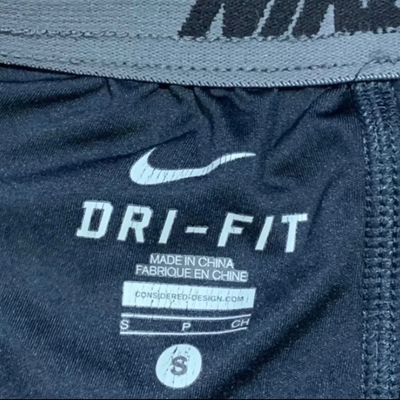 Nike Dri Fit Shorts Size Small - Picture 4 of 4